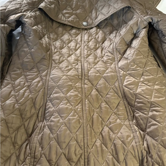Burberry Quilted Plaid Jacket in Beige and Black - Picture 5 of 5
